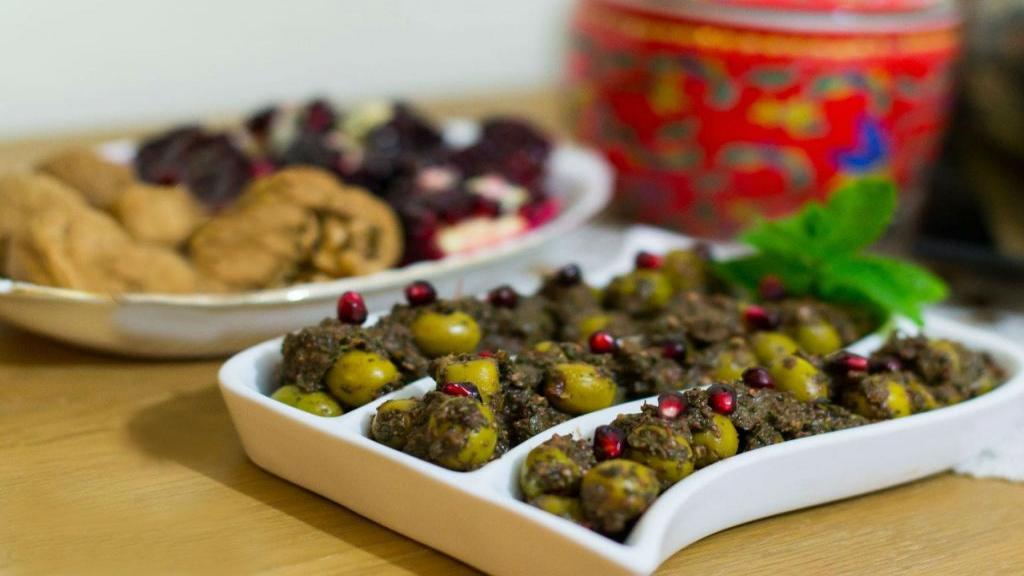 زیتون پرورده شرکتی